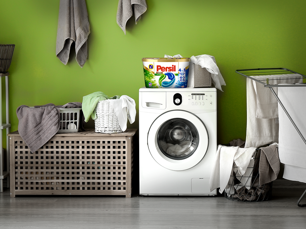 Persil Discs 4in1 on a washing machine