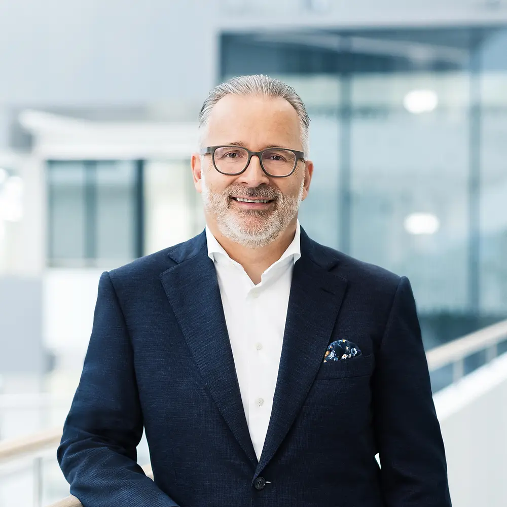 
Carsten Knobel, Výkonný riaditeľ (CEO), Henkel