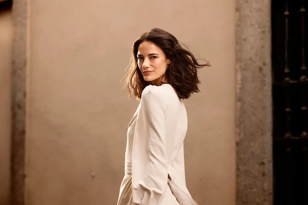 Perwoll Light Colors vychádza v ústrety trendom svetlých farieb. Nový prací gél chráni svetlú bielizeň pred zašednutím