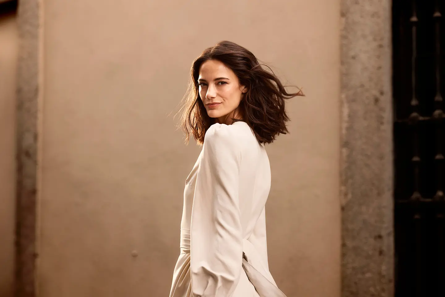 Perwoll Light Colors vychádza v ústrety trendom svetlých farieb. Nový prací gél chráni svetlú bielizeň pred zašednutím