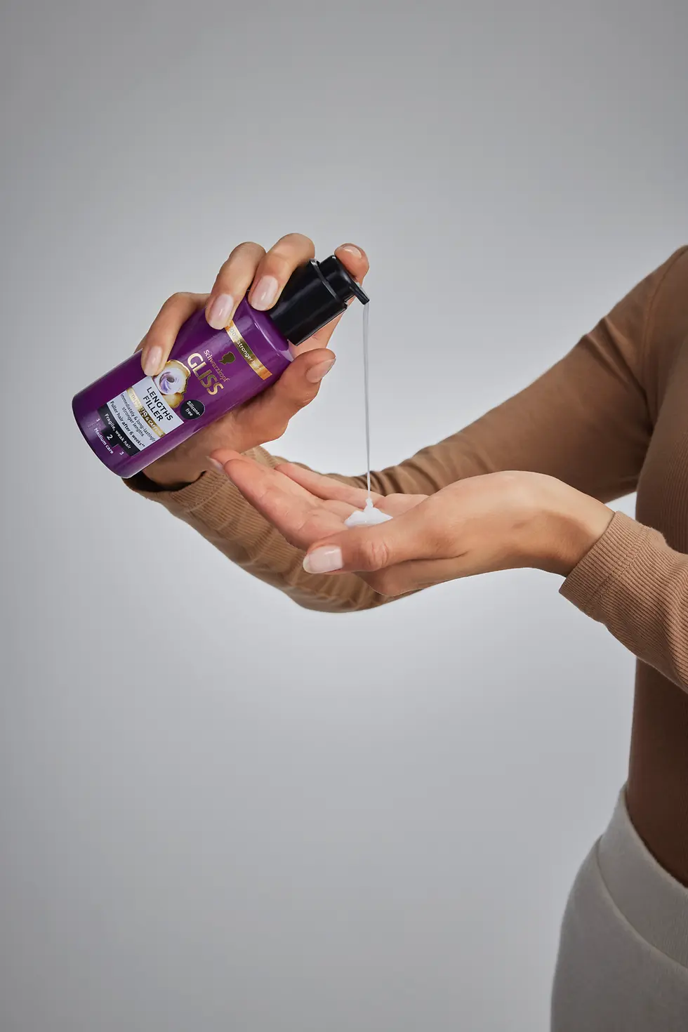 Energia pre vaše vlasy: Kofeínová starostlivosť radu Schwarzkopf GLISS Full Hair Wonder posilňuje vlasy a redukuje ich vypadávanie