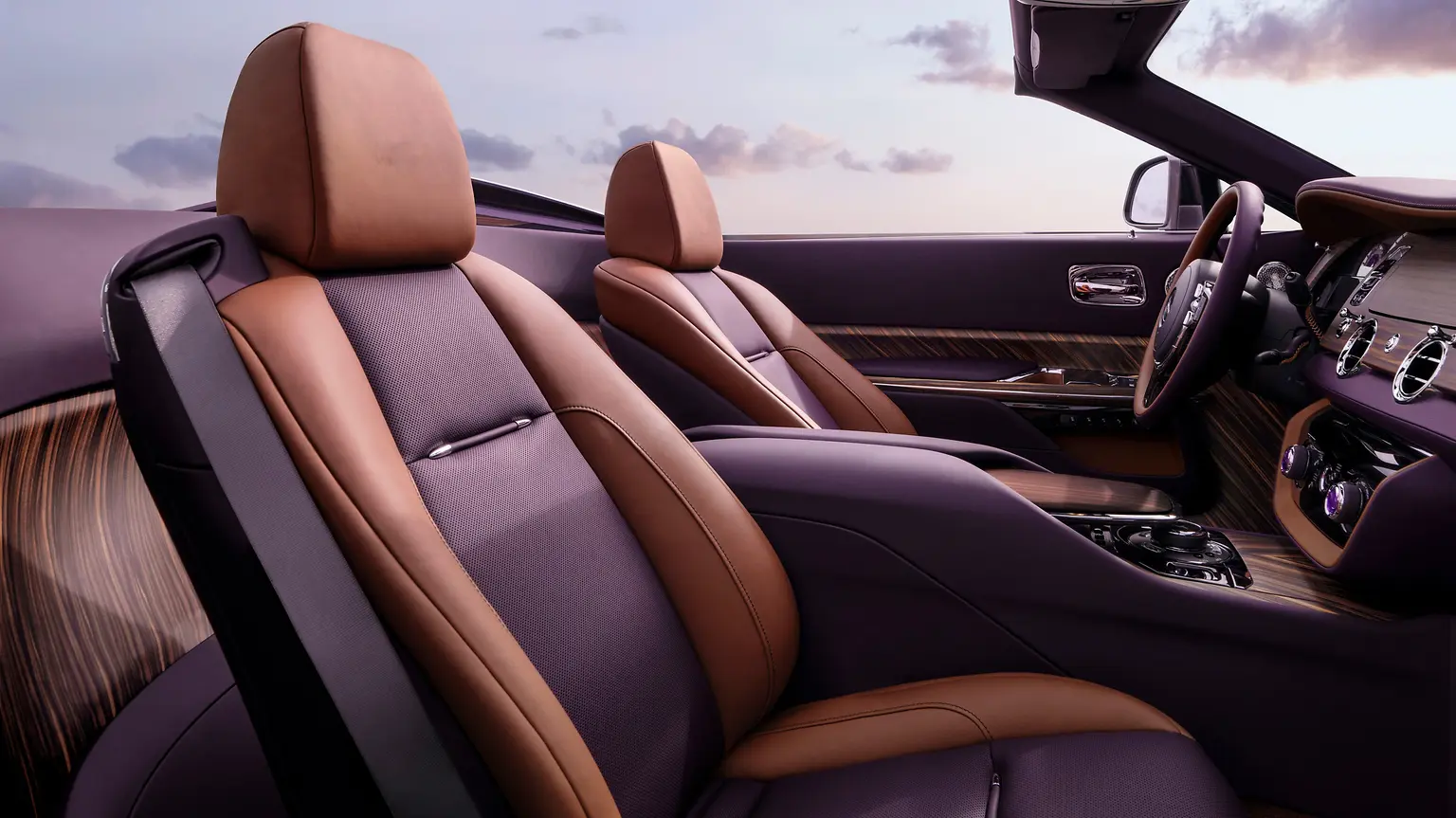 
Stahl serves leading brands across mobility, fashion & lifestyle, luxury and packaging markets around the world.